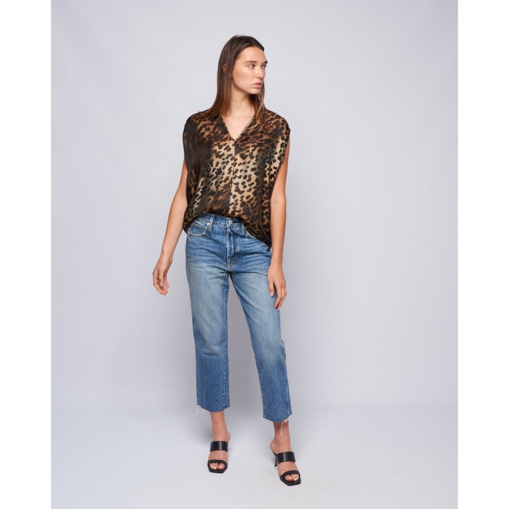 AMO Jeans 32 Loverboy Relaxed Straight Leg High Waist Fray Ankle Distressed